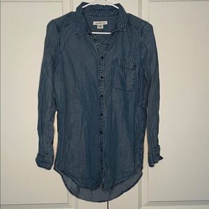 Liz Claiborne Soft Denim Button Down Shirt